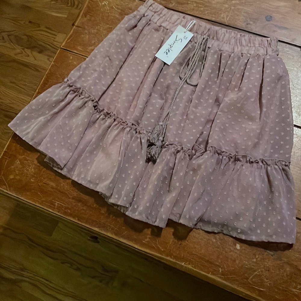 NWT dotted skirt in dusty rose